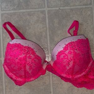 Victoria’s Secret Dream Angels Push-up Bra 32C